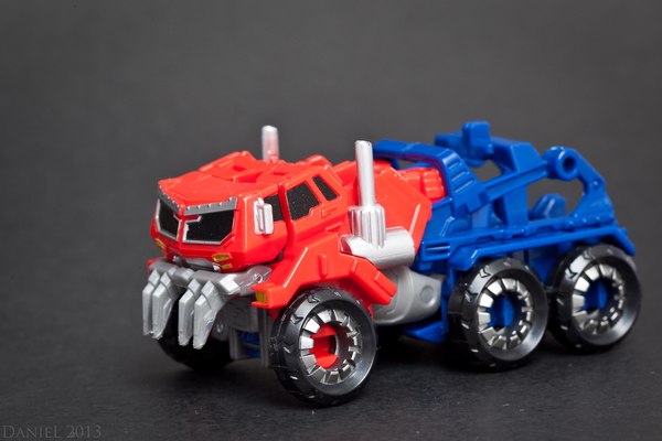 Beast Hunters Cyberverse Optimus Prime Commander Transformers Prime Image  (2 of 3)